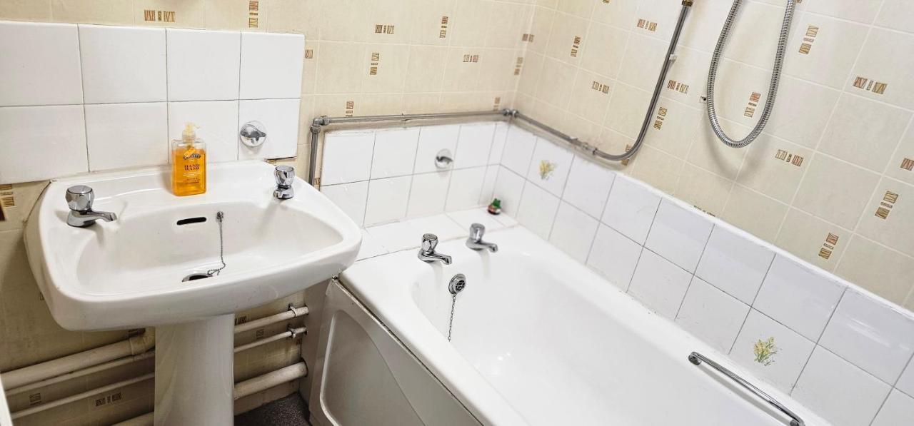 2bedroom Away From Holiday home *