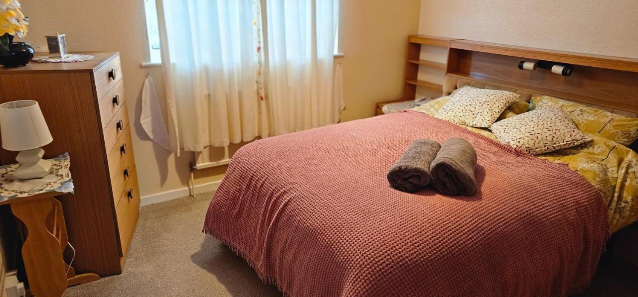 2bedroom Away From Holiday home *
