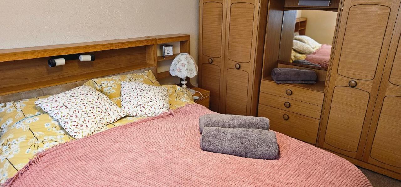 2bedroom Away From * Manchester