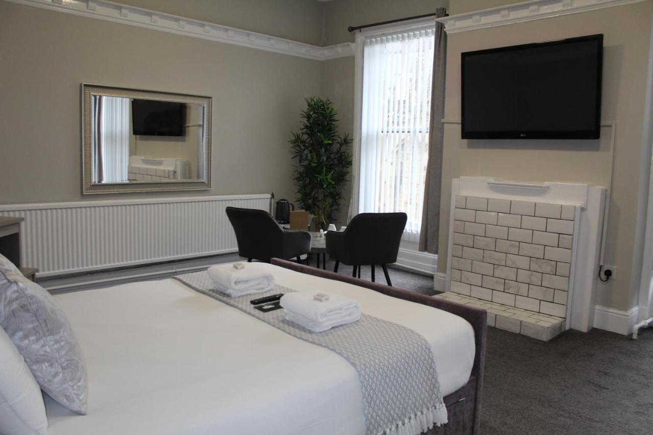 Mitre Centre Hotel