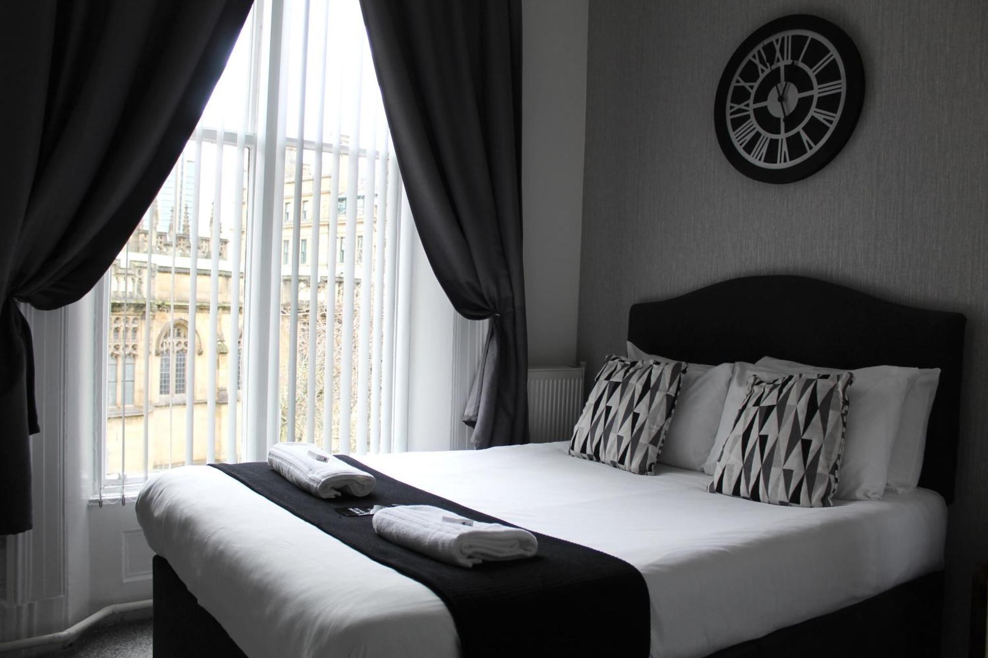 Hotel Mitre Centre 3*