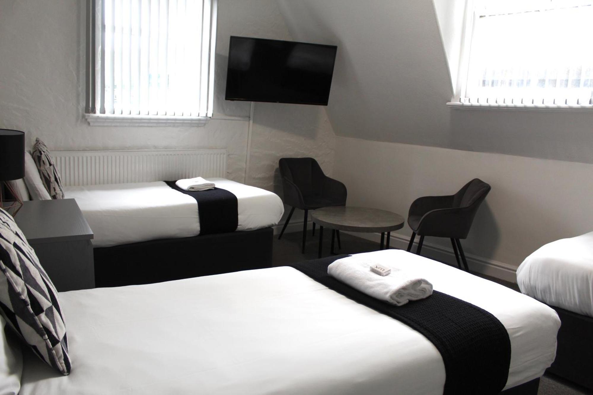 Mitre Centre Hotel