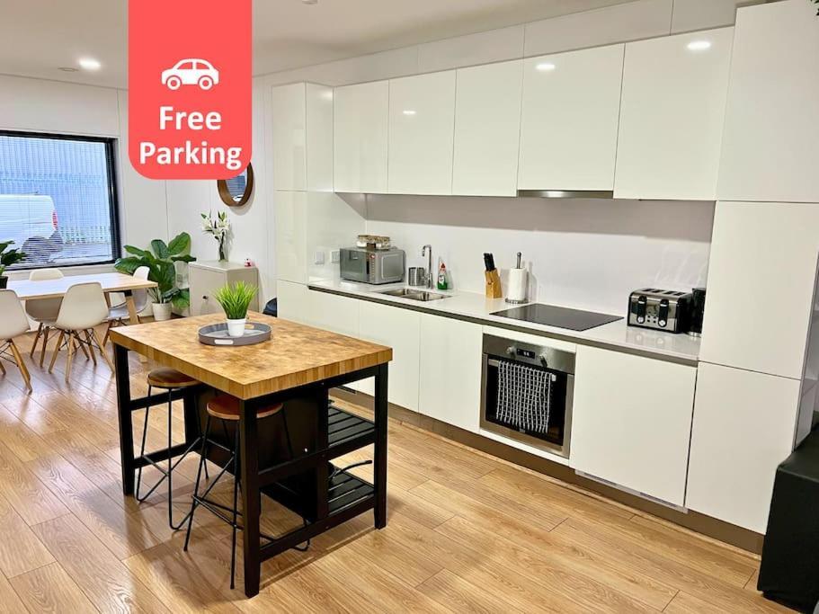 Apartment Large Townhouse 5 Beds With Two Parking Spaces - Centre
