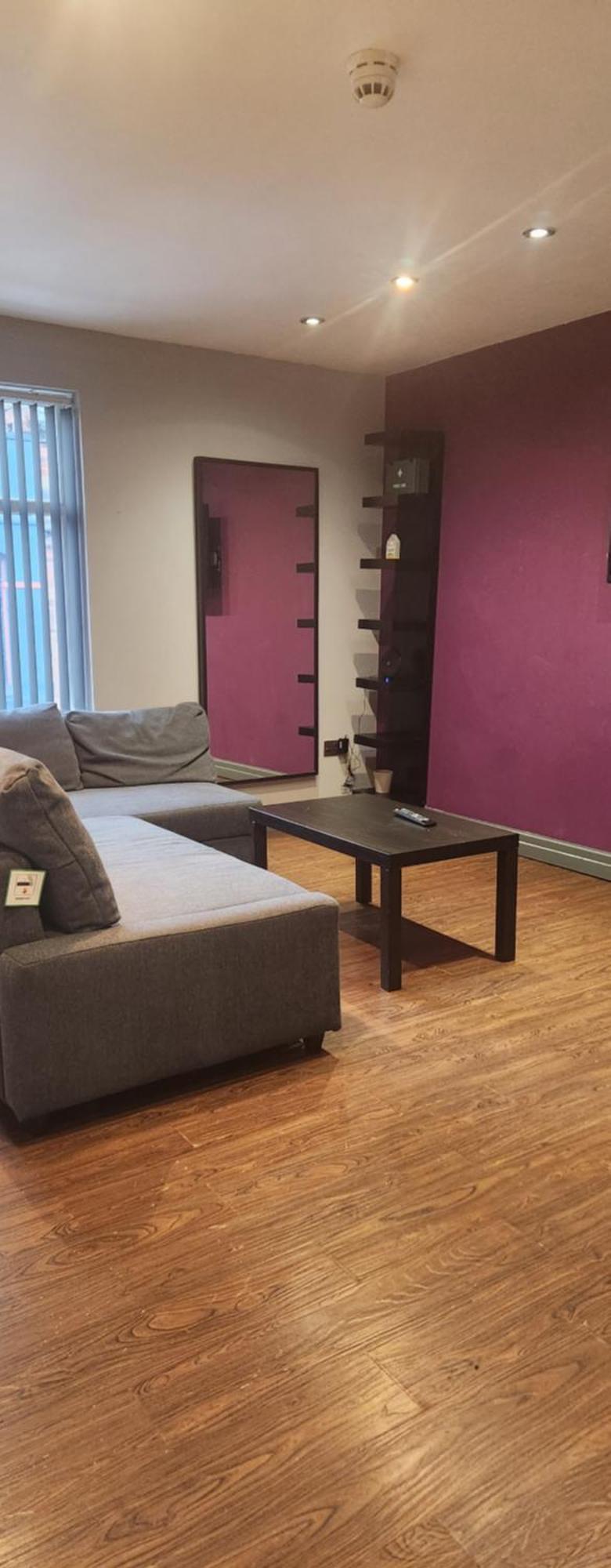 Lewis In The Heart Of The Northern Quarter Sleeps Up To 12 Apartment Manchester