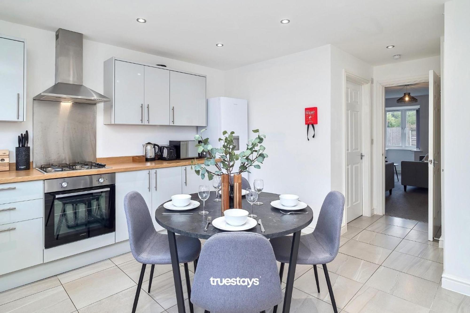 Ashworth House By Truestays - New 3 Bedroom House In Failsworth, *