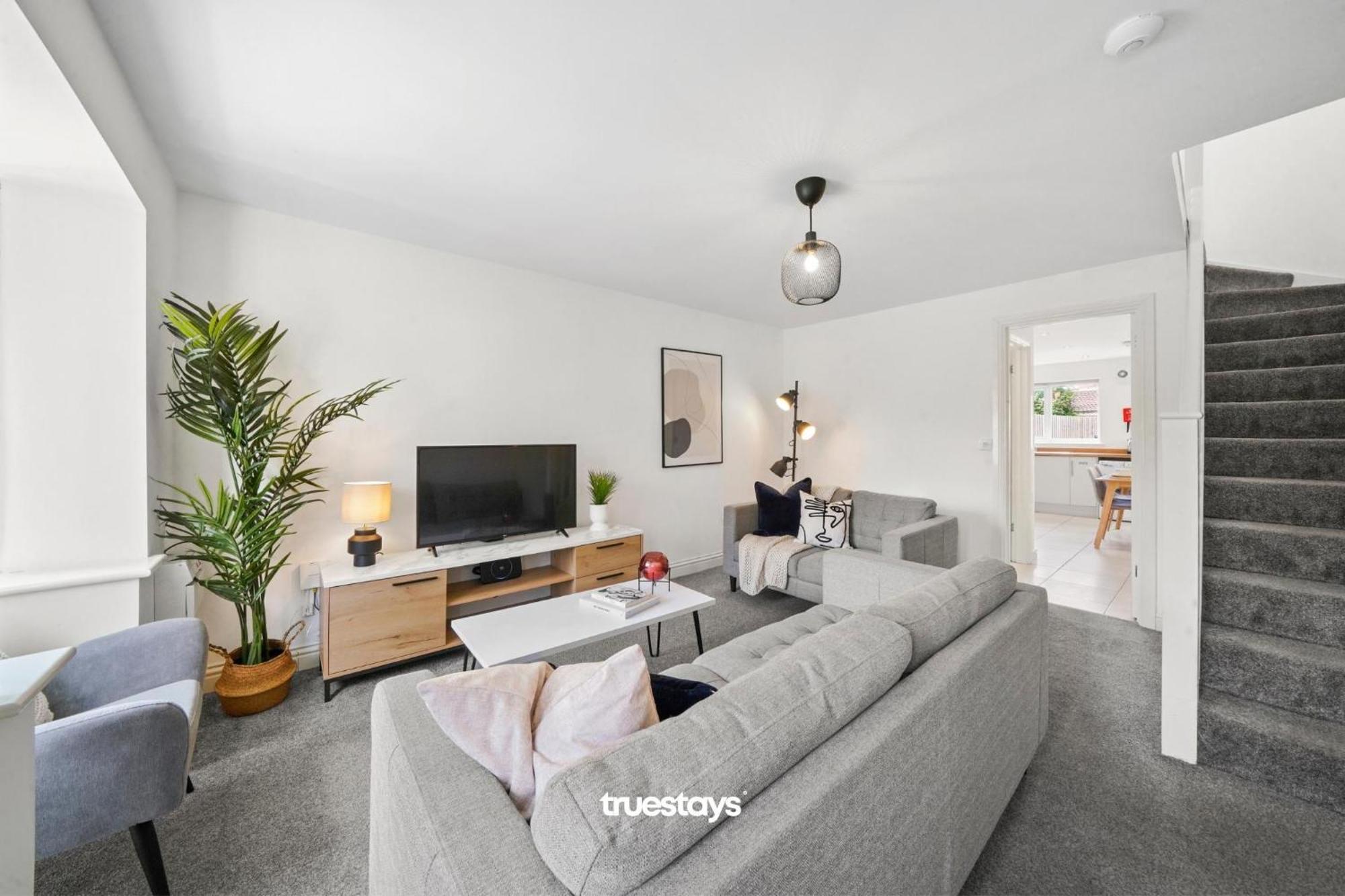 Greaves House By Truestays - 3 Bedroom House In Failsworth, Manchester