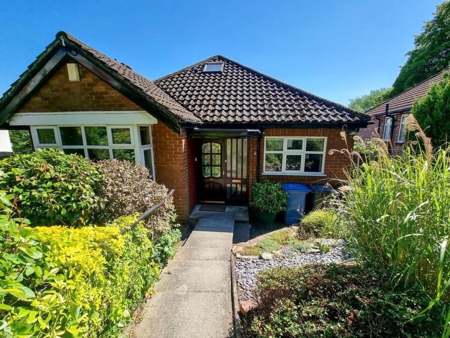 Superhost - Peaceful In Salford Holiday home