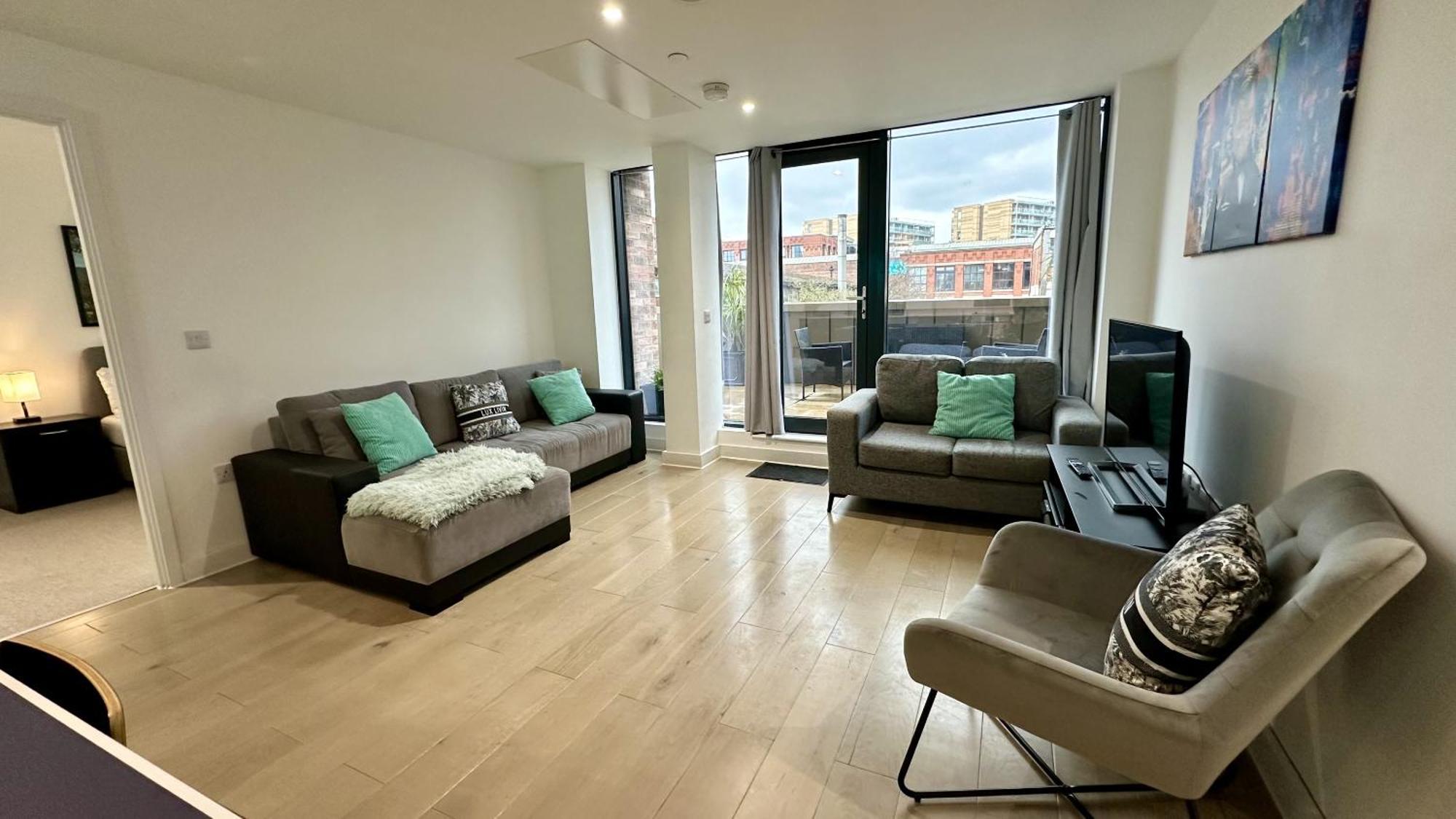 Lux Livin' - Luxury 2 Bed With Sky Garden Apartment Manchester