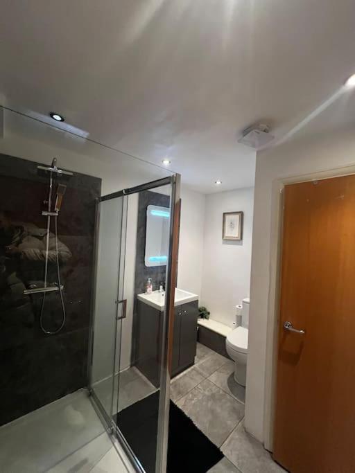 Summer Vibes 1 Bedroom Mcr City. *