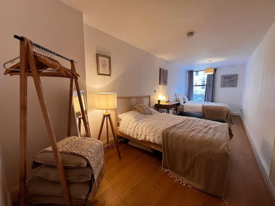 Summer Vibes 1 Bedroom Mcr City. * Manchester