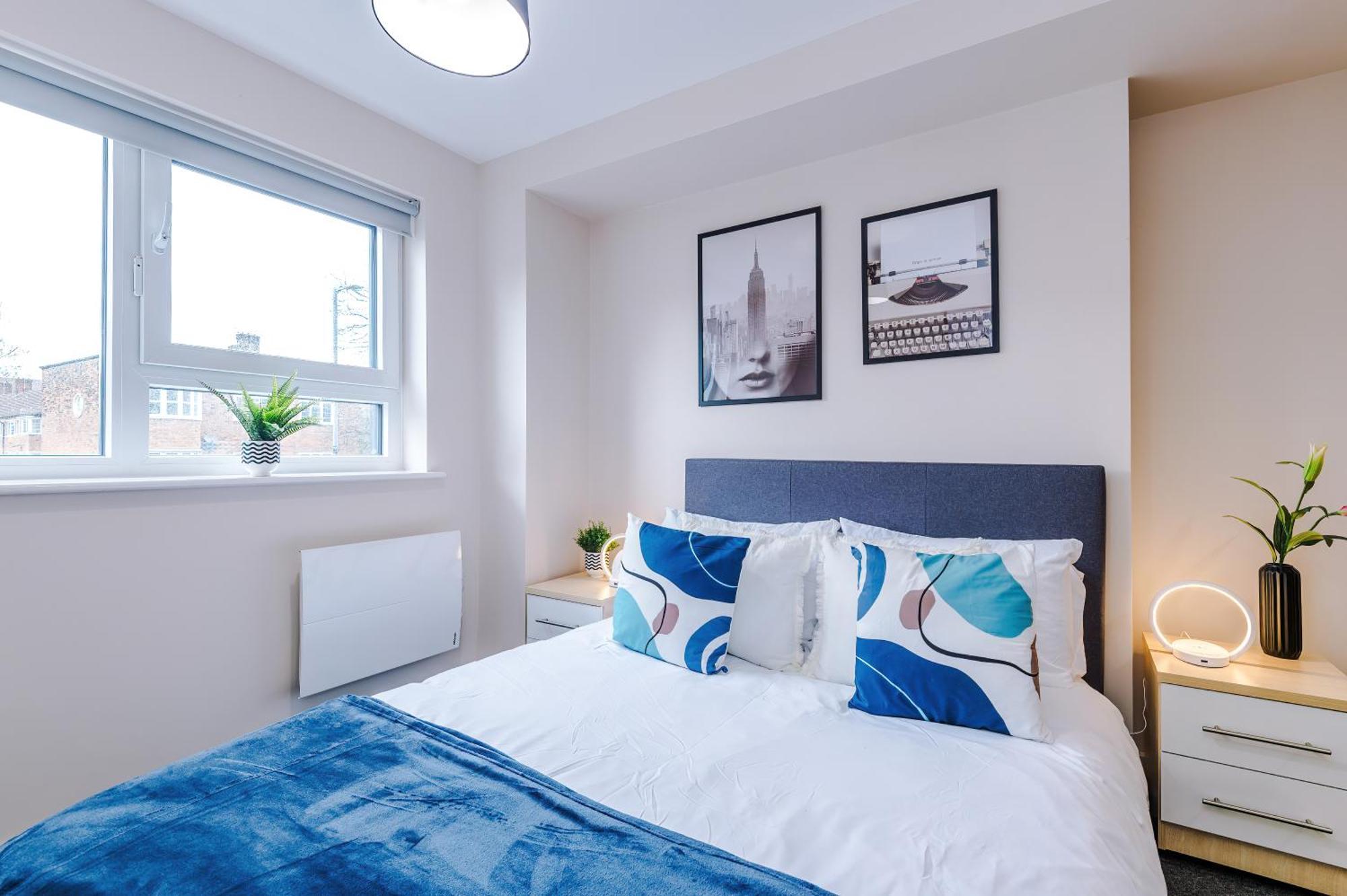 Deluxe New Build 2 Bedroom 2 Bathroom - Free Secure Parking * Manchester