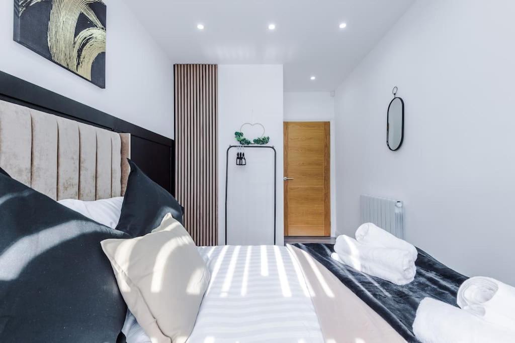 Heart Of Didsbury Luxury 2 Bed By Hass Haus Apartment