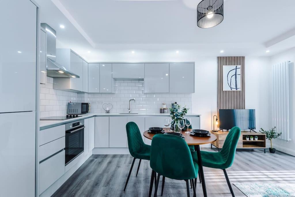 Apartment Heart Of Didsbury Luxury 2 Bed By Hass Haus