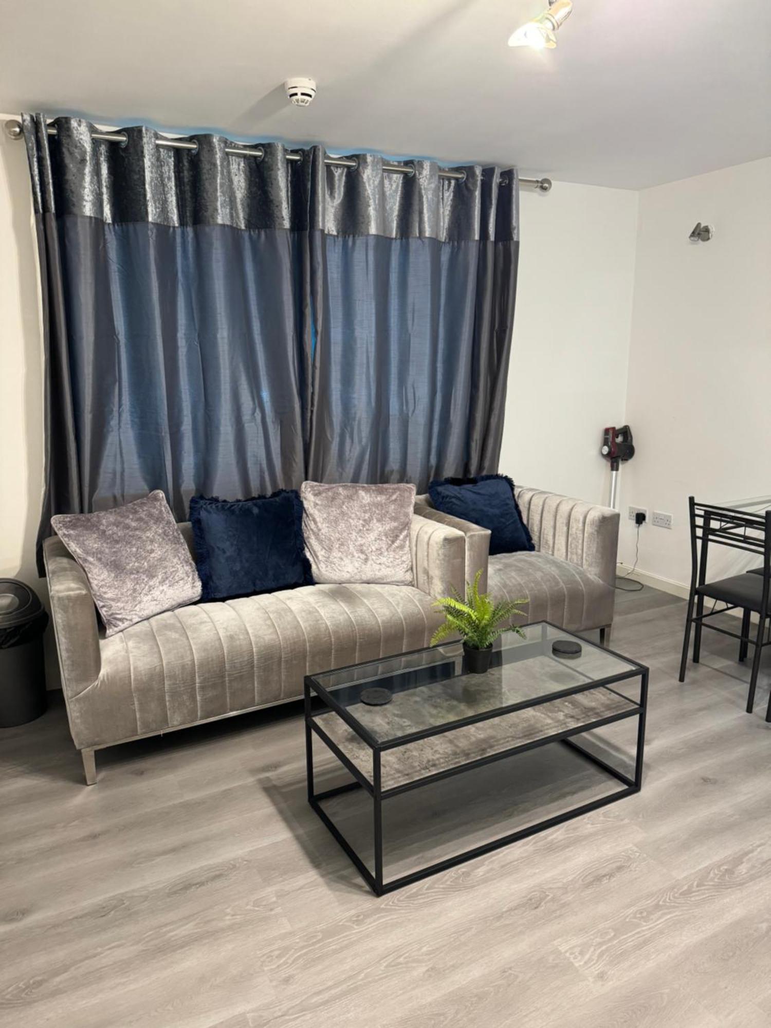 Modern Smart 2 Bedroom Apartment