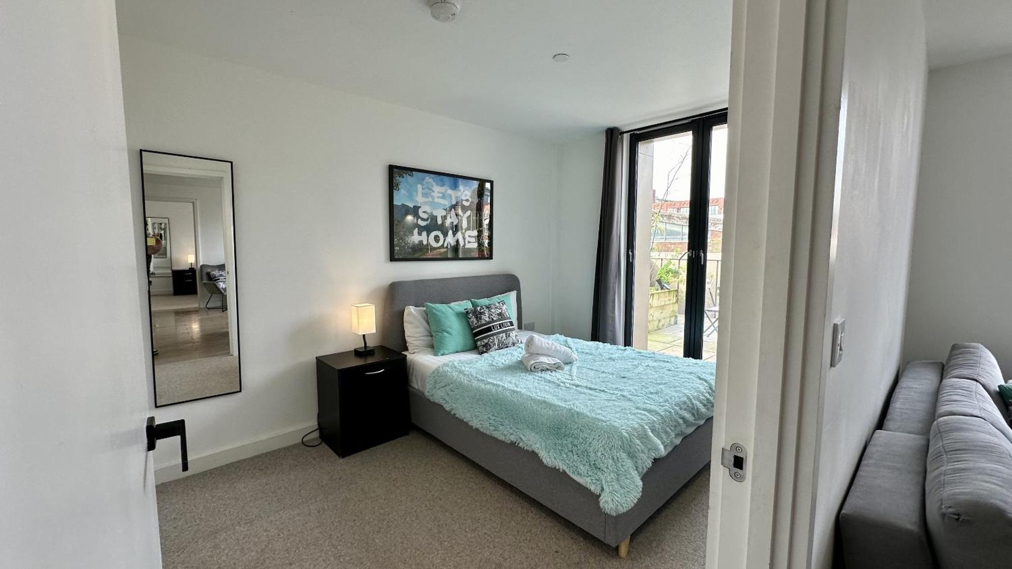 Lux Livin' - Luxury 2 Bed With Sky Garden Apartment Manchester