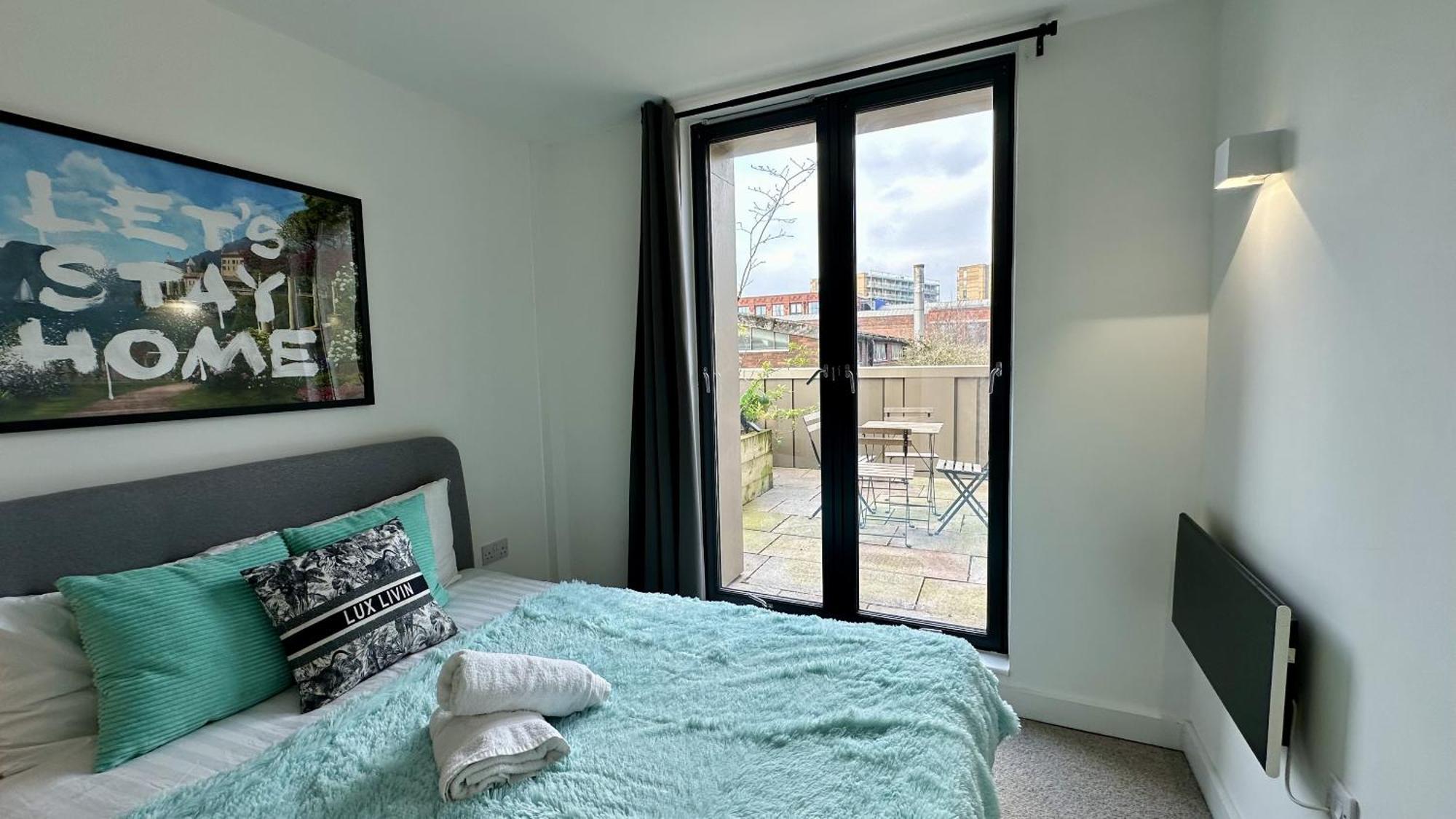 Apartment Lux Livin' - Luxury 2 Bed With Sky Garden *