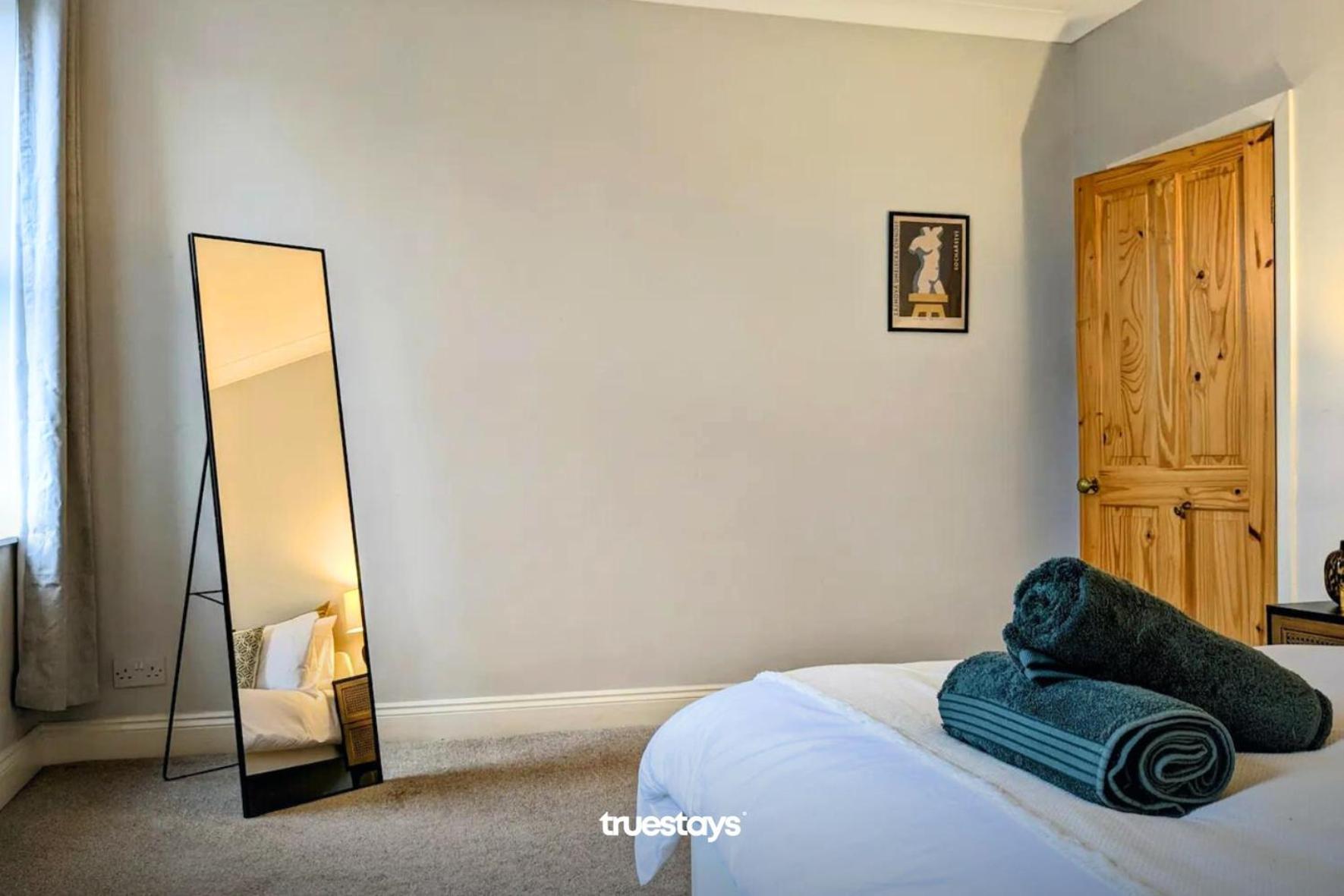 Crawford House - Stunning 2 Bedroom House In