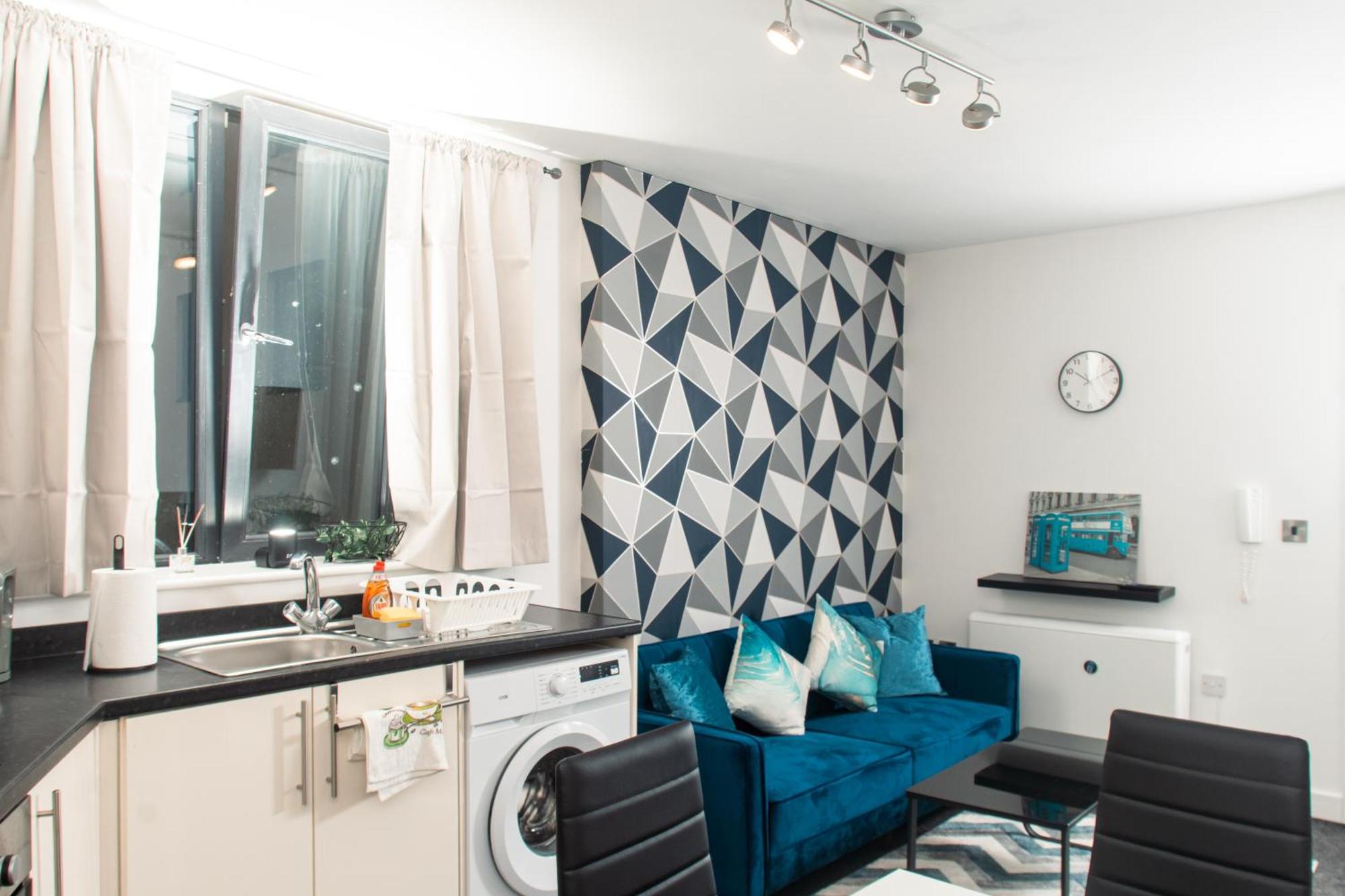 Apartment Bright And Stylish - 2 Bedroom - Free Parking, Transit Links, Close To Stadiums Manchester