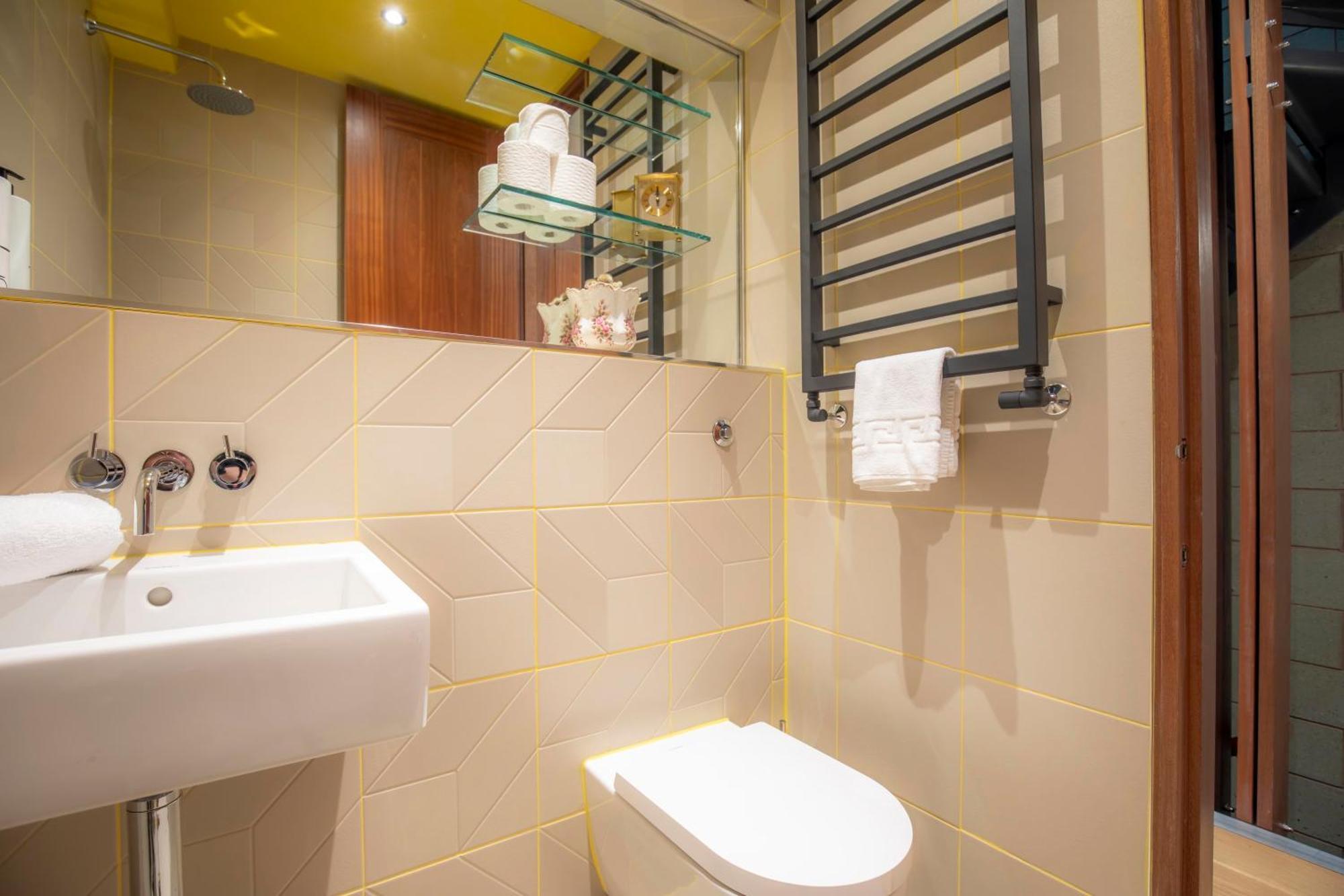 Luxury Roof Terrace Townhouse Holiday home *