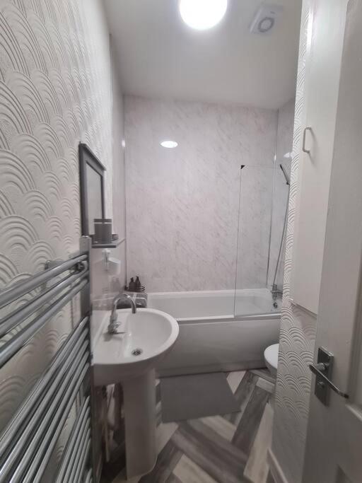 Apartment From Manchester