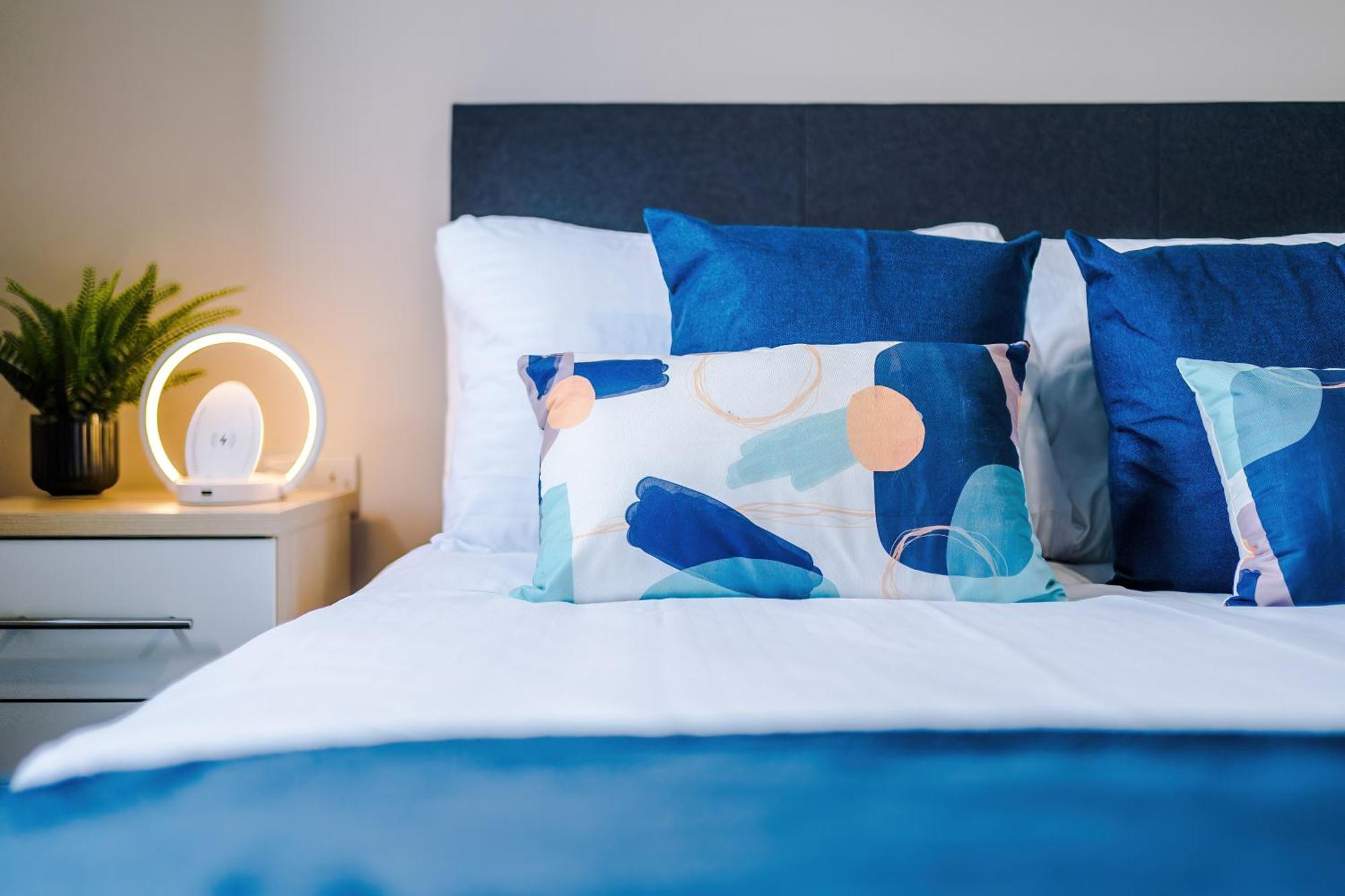 Apartment Deluxe New Build 2 Bedroom 2 Bathroom - Free Secure Parking