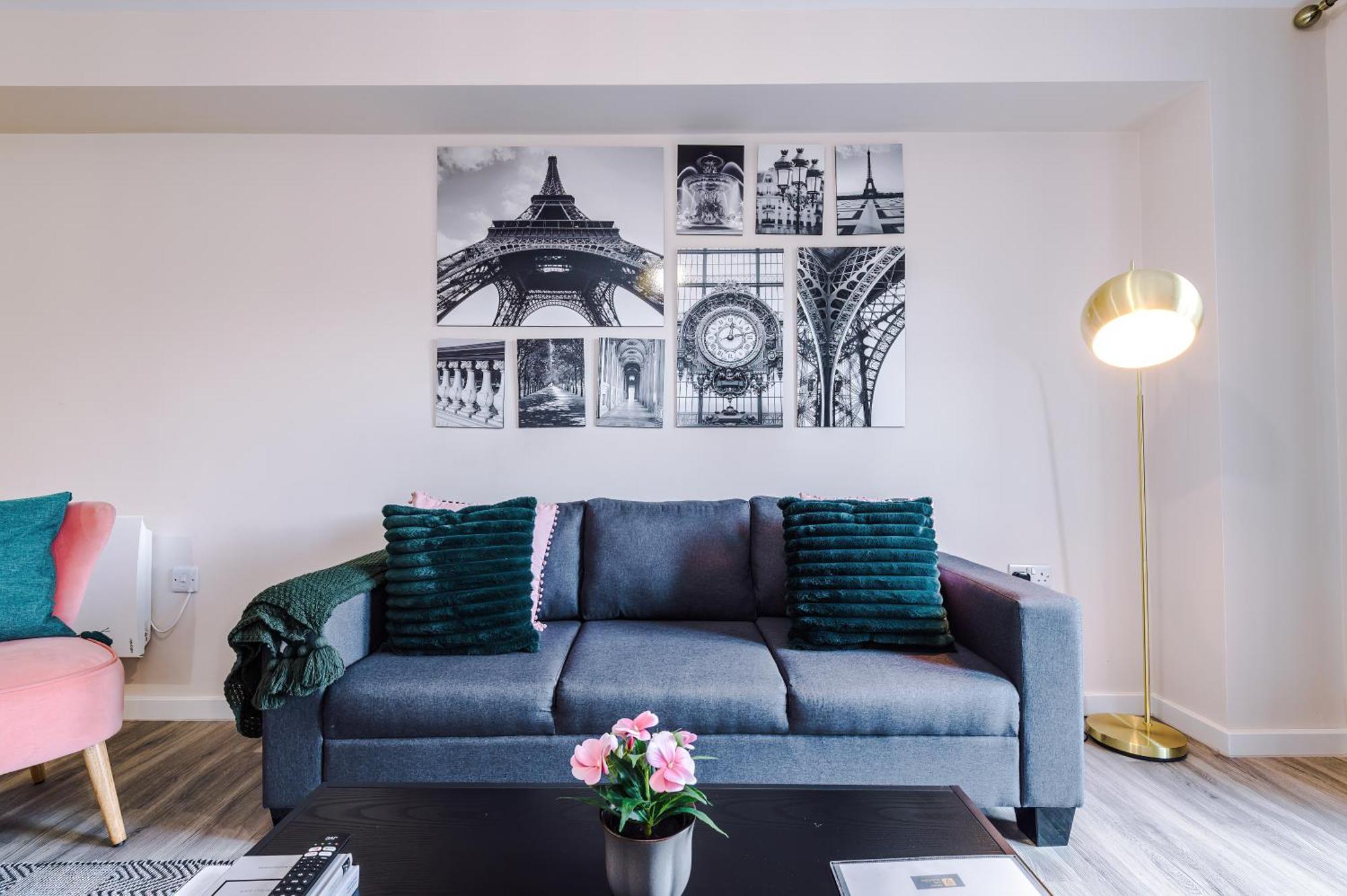 Deluxe New Build 2 Bedroom 2 Bathroom - Free Secure Parking Apartment Manchester