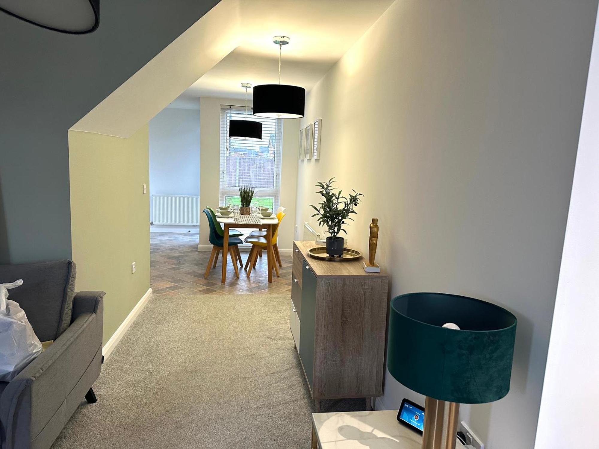 Ao & Etihad Stadium 6 Guest Stay- 3 Bedroom House With Parking & Wi Fi Holiday home