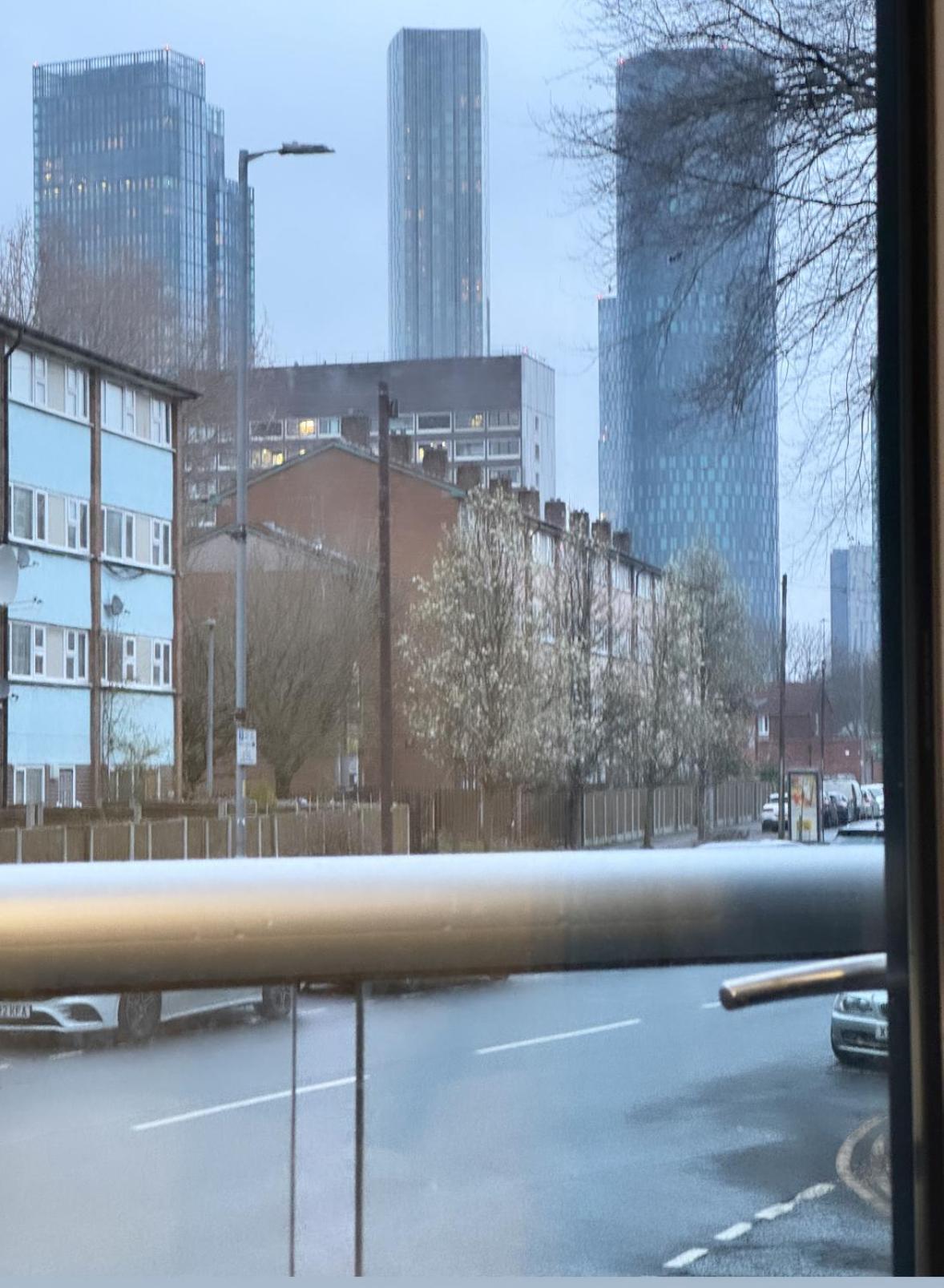 Apartment Luxury 2 Bedroom In Centre - Free Parking *