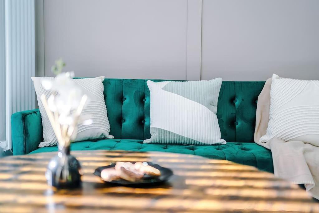 Apartment Heart Of Didsbury Luxury 2 Bed By Hass Haus Manchester