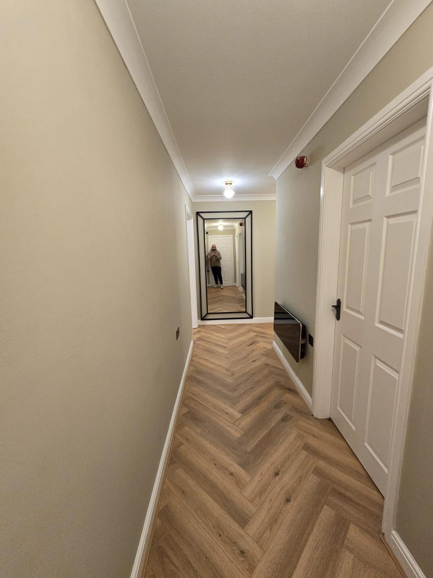 Apartment New 2 Bedroom In - Stretford - Old Trafford Close To Football-cricket Ground & Centre *