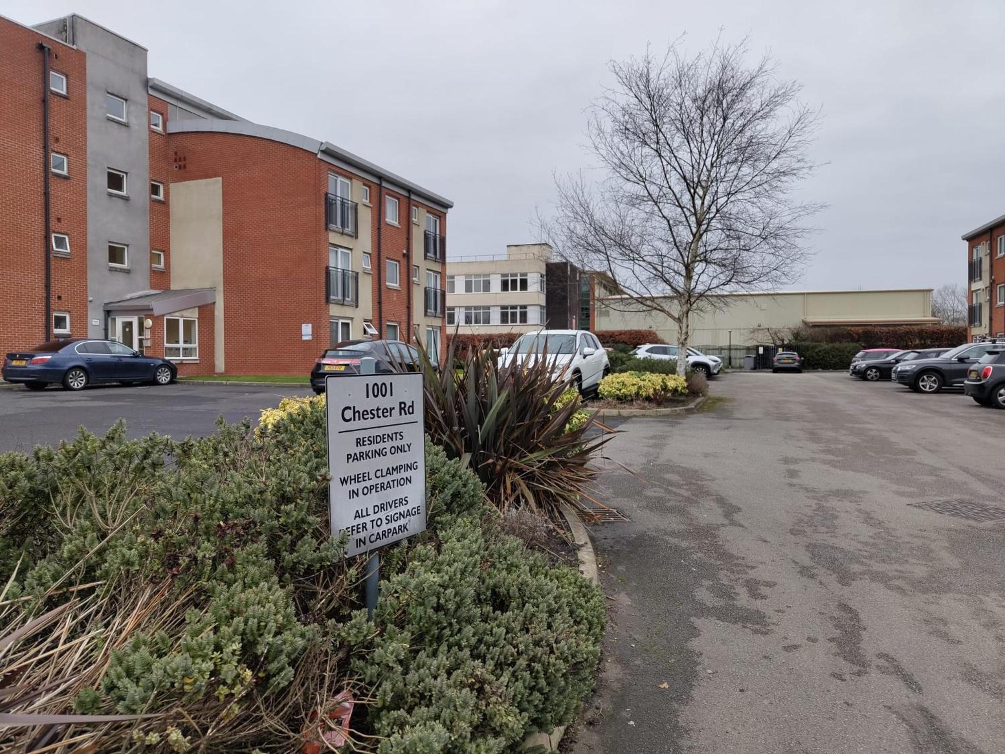 Apartment New 2 Bedroom In - Stretford - Old Trafford Close To Football-cricket Ground & Centre *