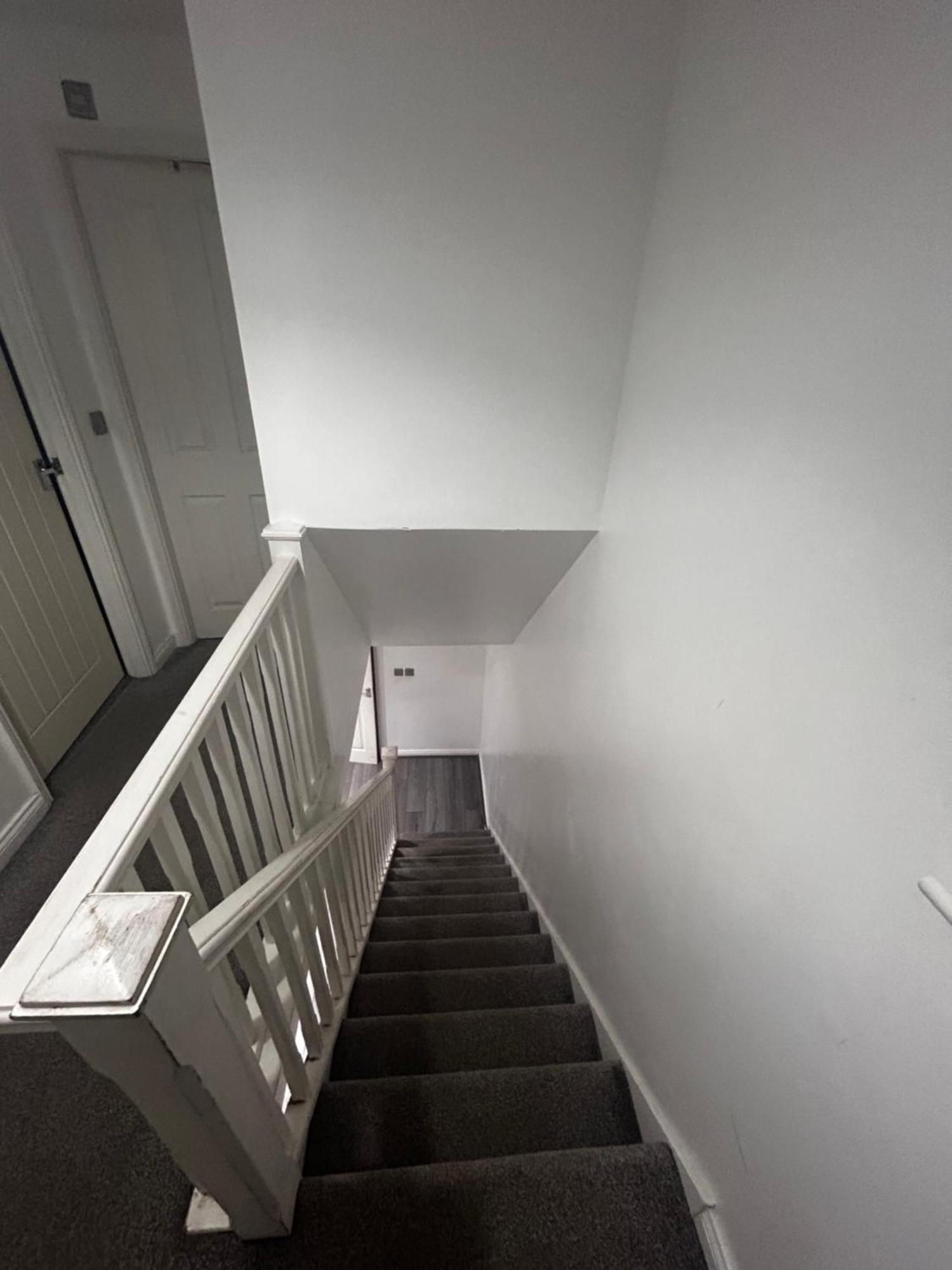 Executive 3 Bedroom House Apartment *