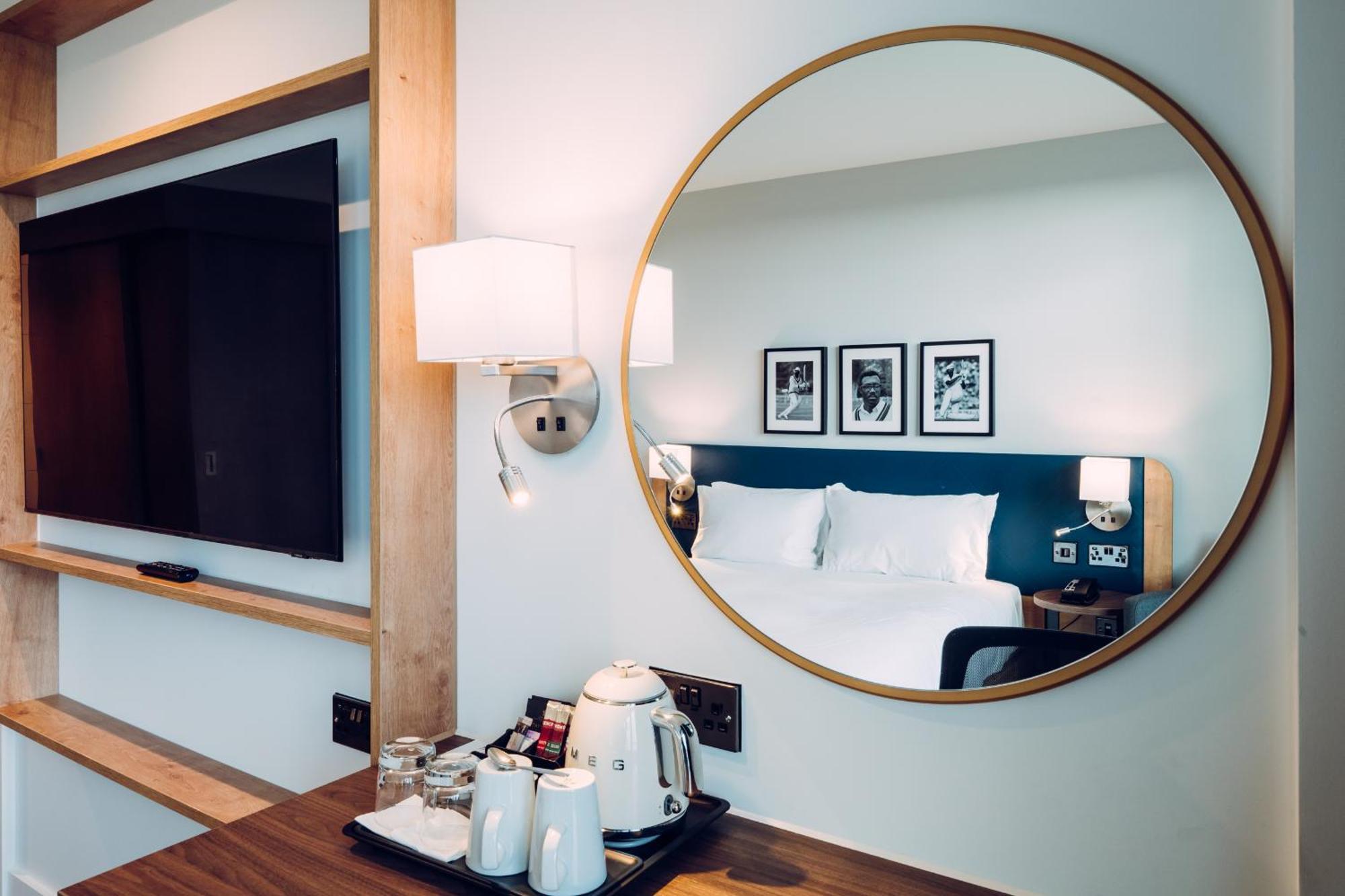 Hilton Garden Emirates Old Trafford 4*