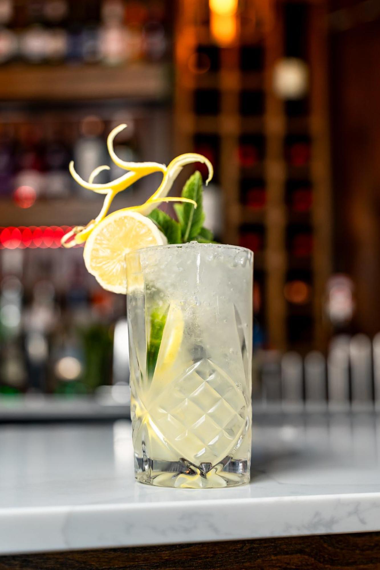 Hotel Trafford Hall Manchester, Trademark Collection By Wyndham 3*