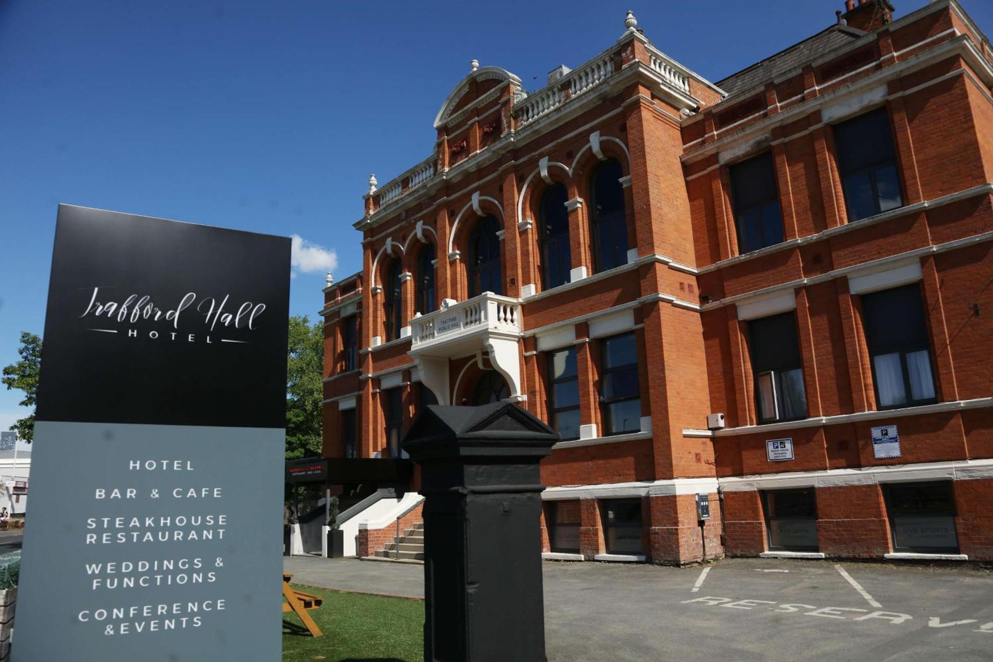 Trafford Hall Manchester, Trademark Collection By Wyndham 3* Manchester