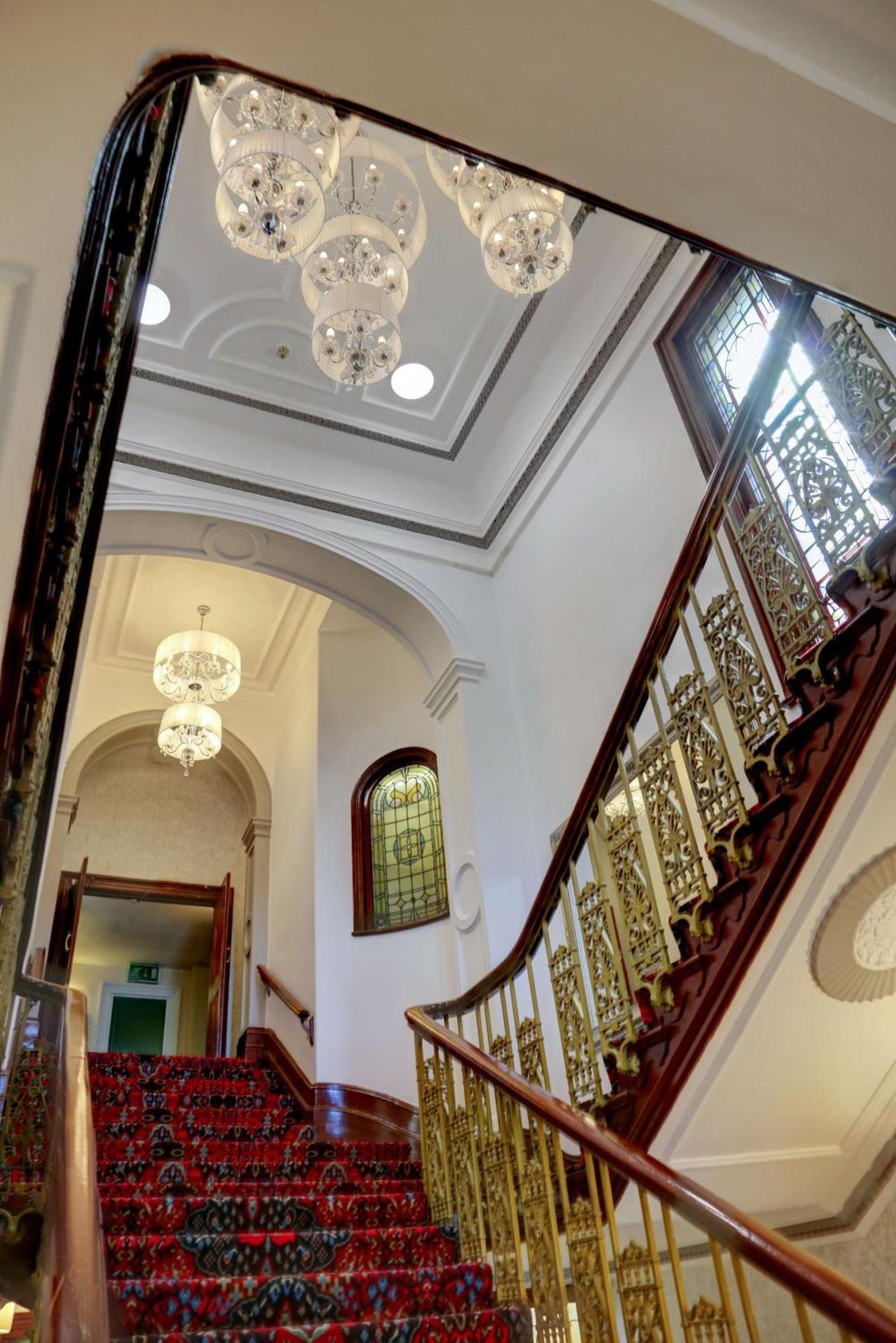 Trafford Hall Manchester, Trademark Collection By Wyndham Hotel