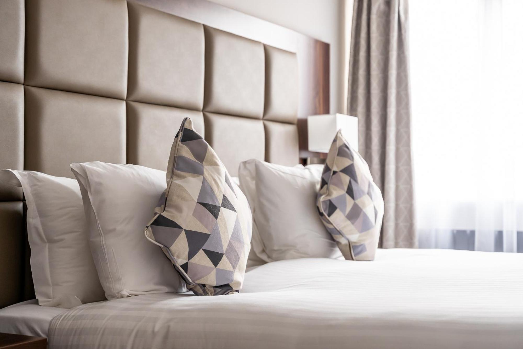 Trafford Hall Manchester, Trademark Collection By Wyndham Hotel Manchester