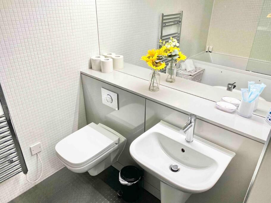 Apartment Large Townhouse 5 Beds With Two Parking Spaces - Centre *