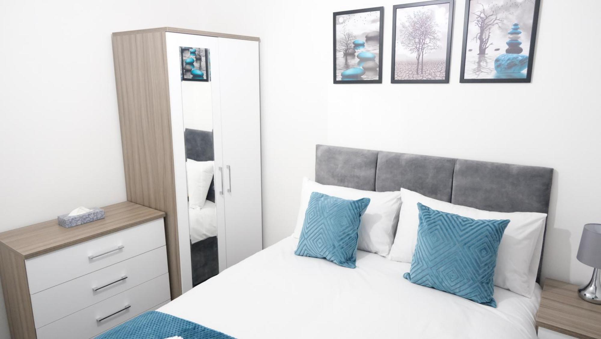 3-bedroom Semi Near Etihad Football Stadium, Tourist Attractions, Centre And Transport Links - Sky N Netflix Manchester