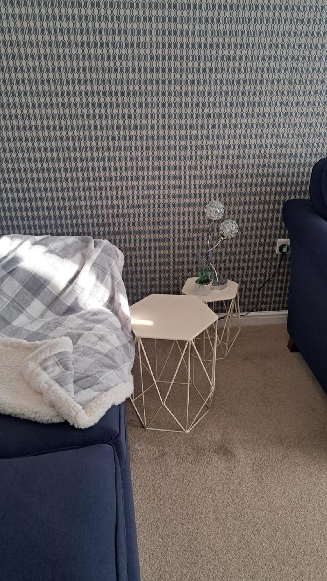 Tropical Sun Homes - Beautiful Spacious 3 Bed In A Serene Environment With Free Parking For 2 Cars Holiday home Manchester