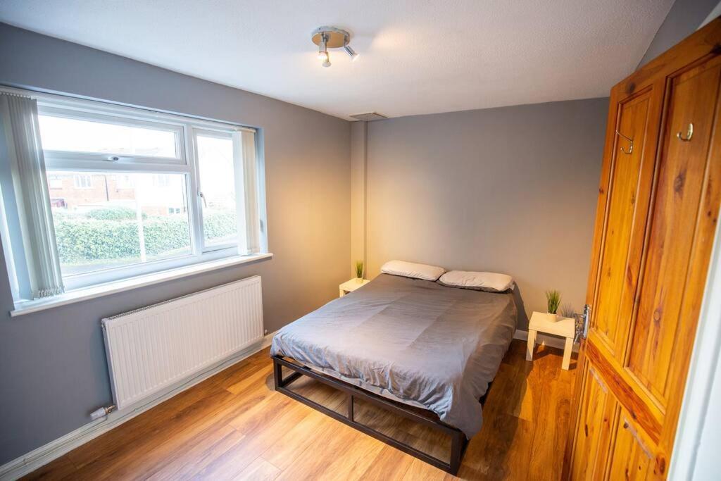 Entire 1 Bedroom House In