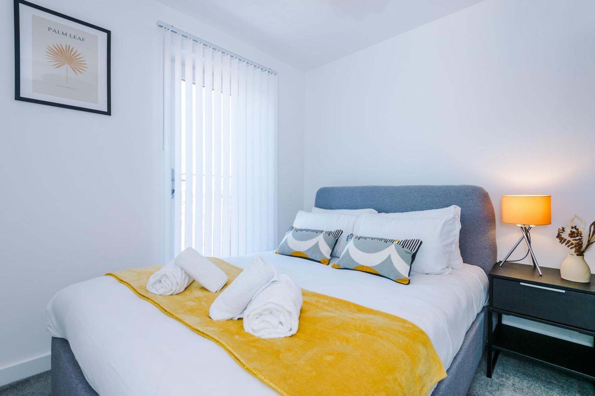 Hilltop Serviced - Salford Quays