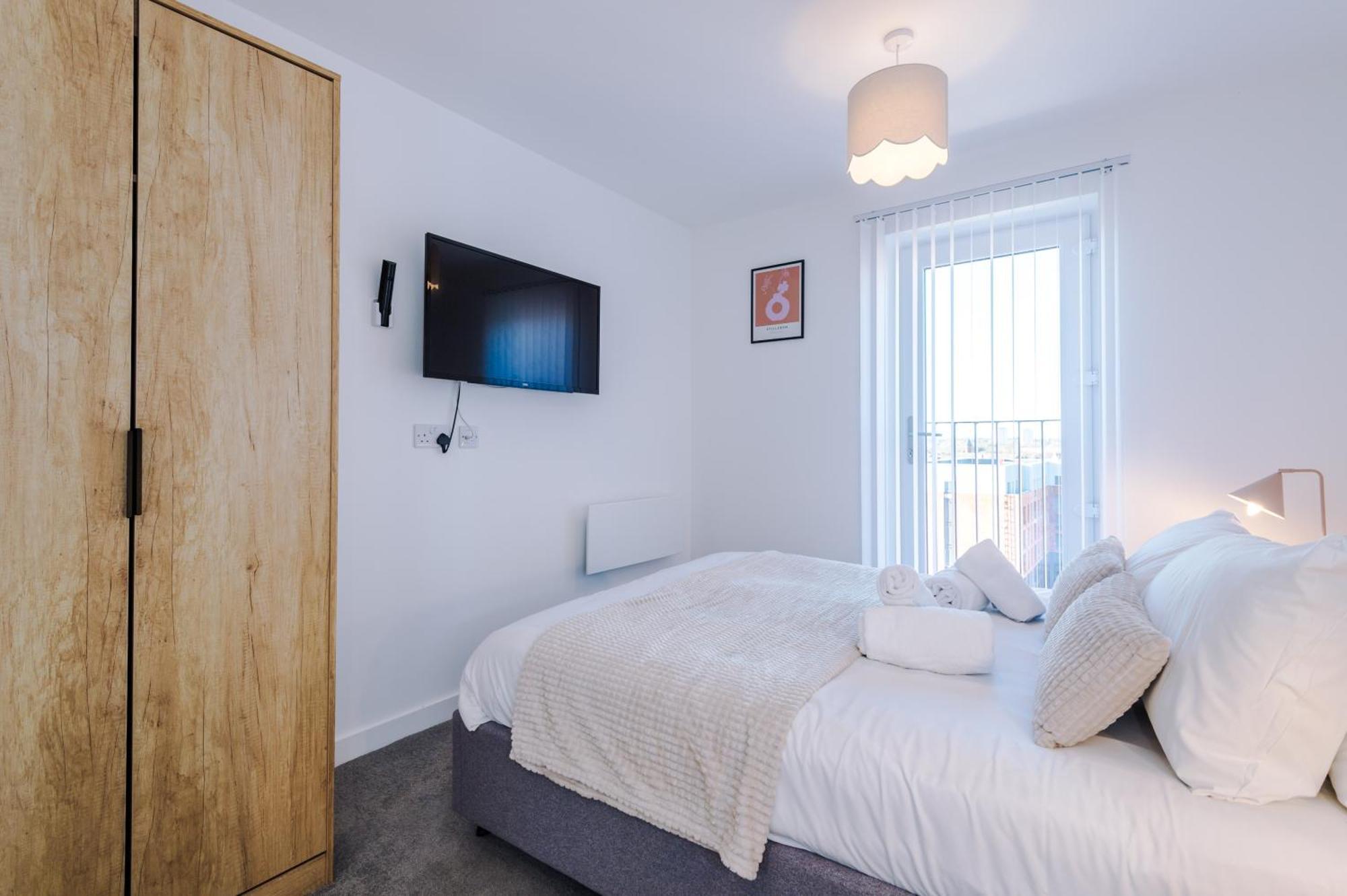 Hilltop Serviced - Salford Quays Manchester