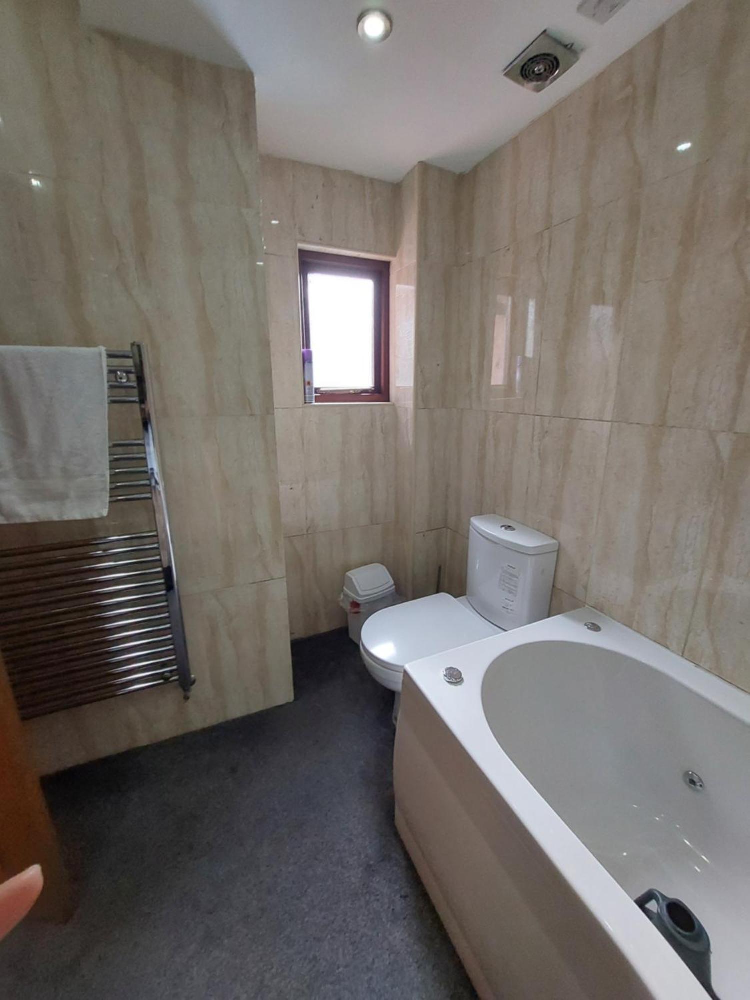 Dobcross Close Apartment