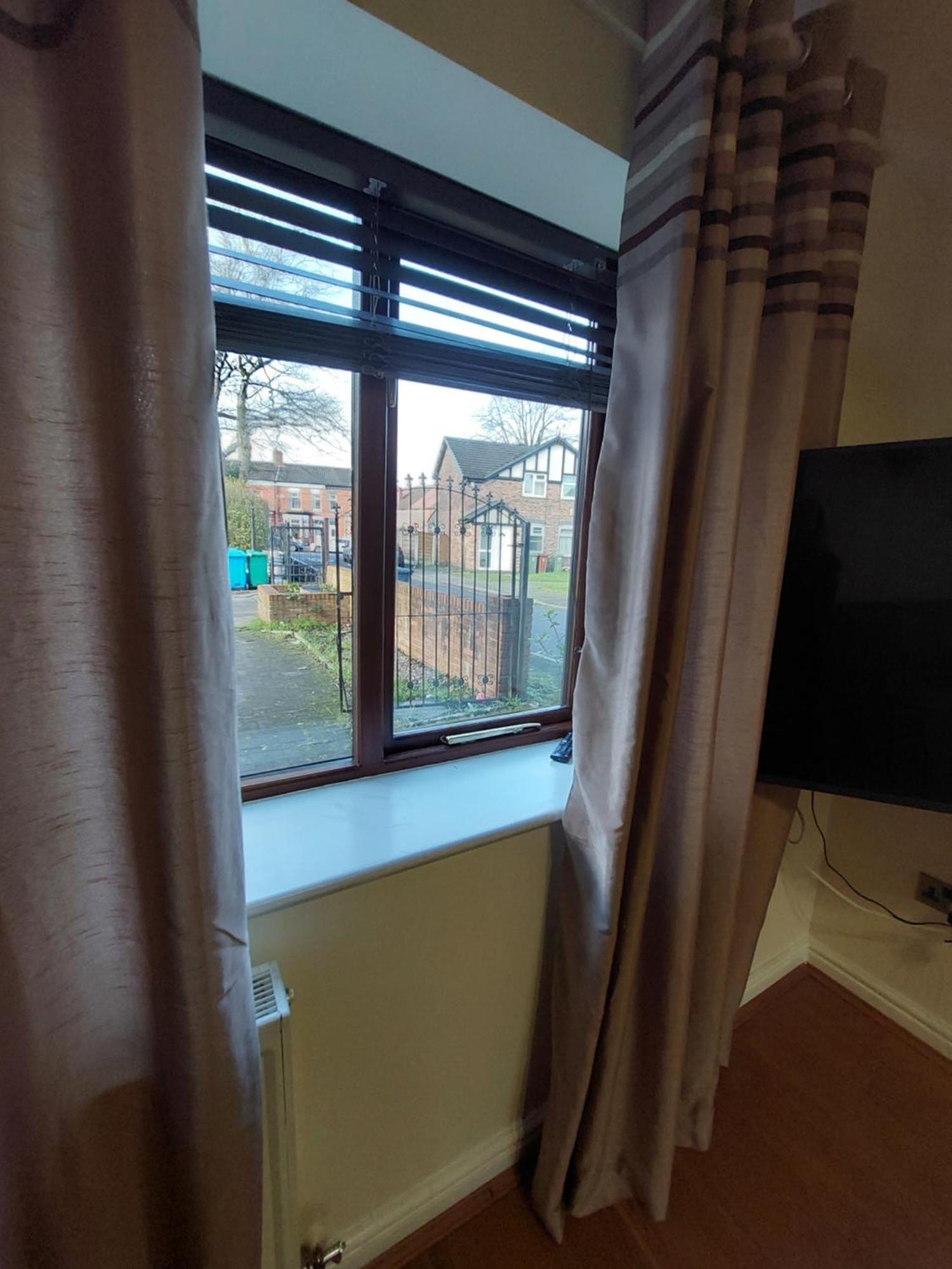 Dobcross Close * Manchester