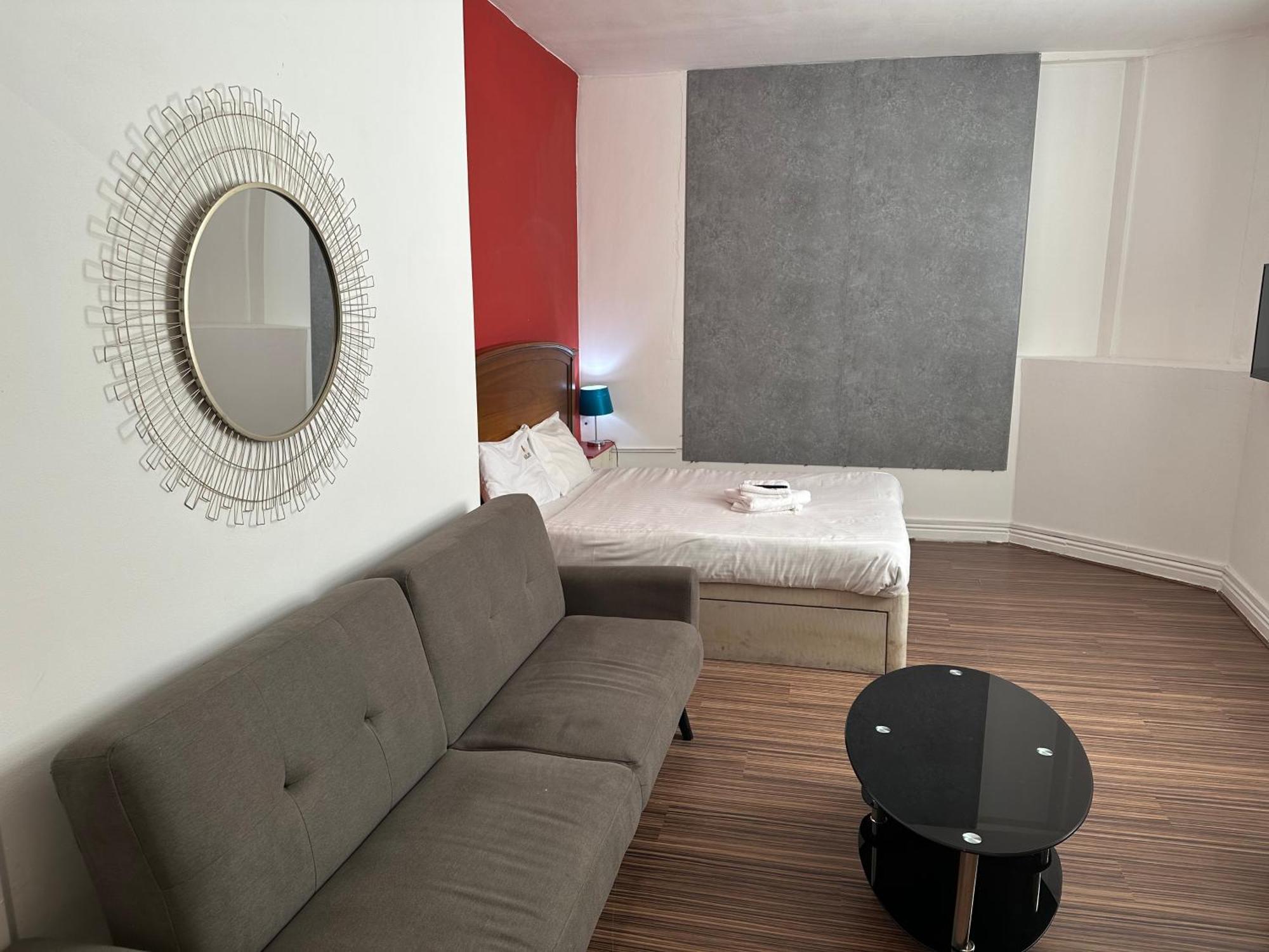 All Seasons Central Apartment Manchester