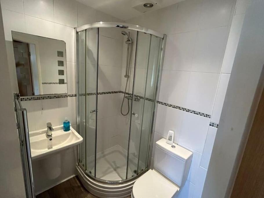 Fantastic 2 Bedroom *