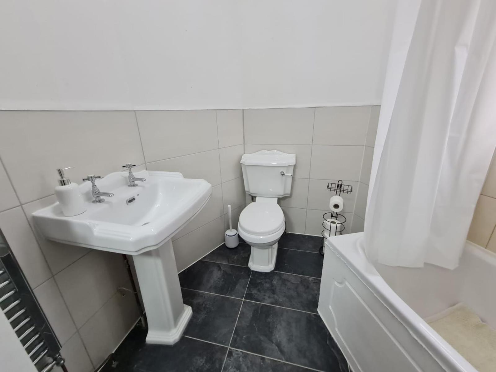 Scotland Street, Newton Heath Guest house *