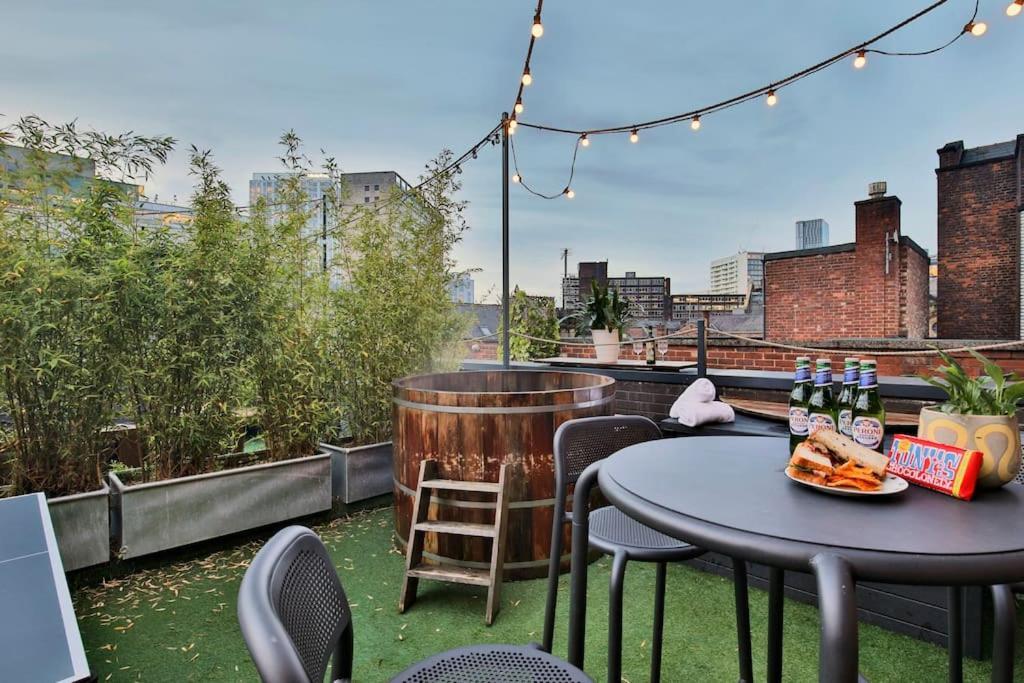 Hammock Heights! Hot Tub,private Garage,citycentre Apartment