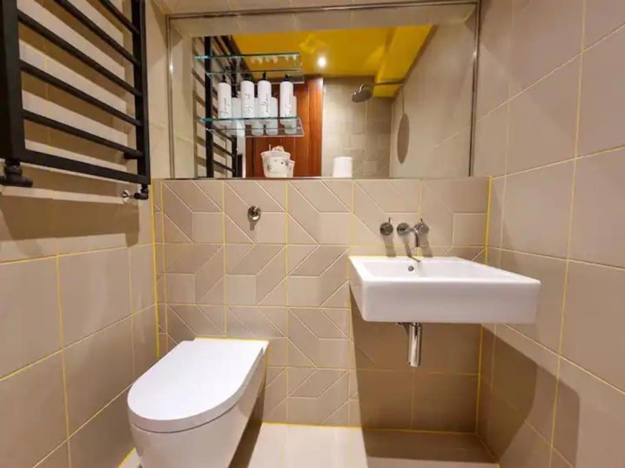 Hammock Heights! Hot Tub,private Garage,citycentre